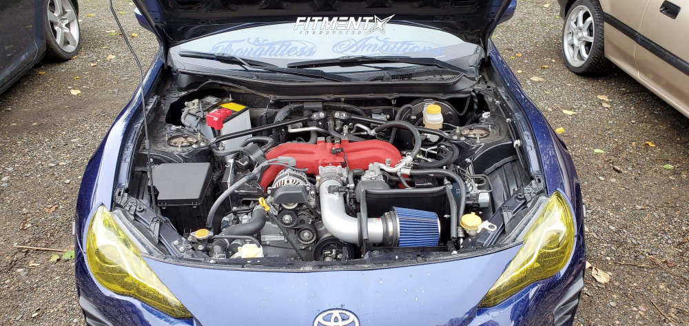 2017 Toyota 86 Base with 18x8.5 Rotiform Rse and Nitto 225x40 on ...