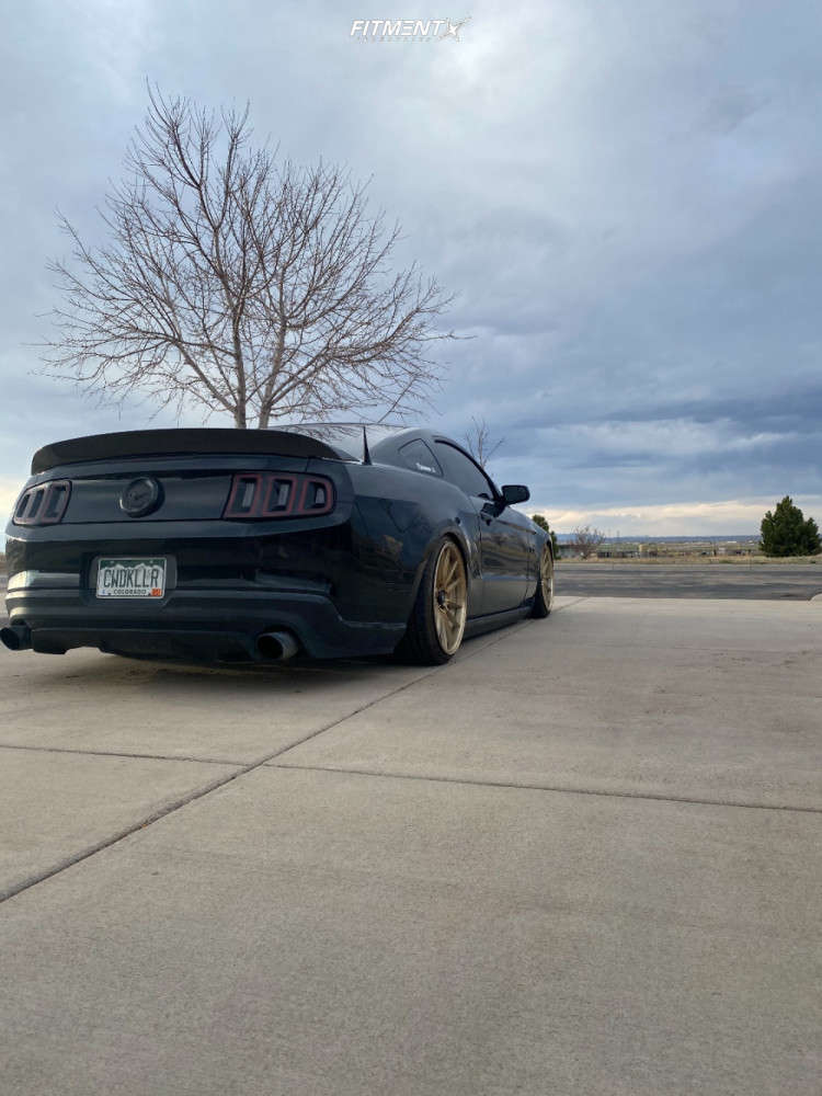 2012 Ford Mustang GT with 19x9.5 Cosmis Racing R1 and Nankang 225x35 on ...