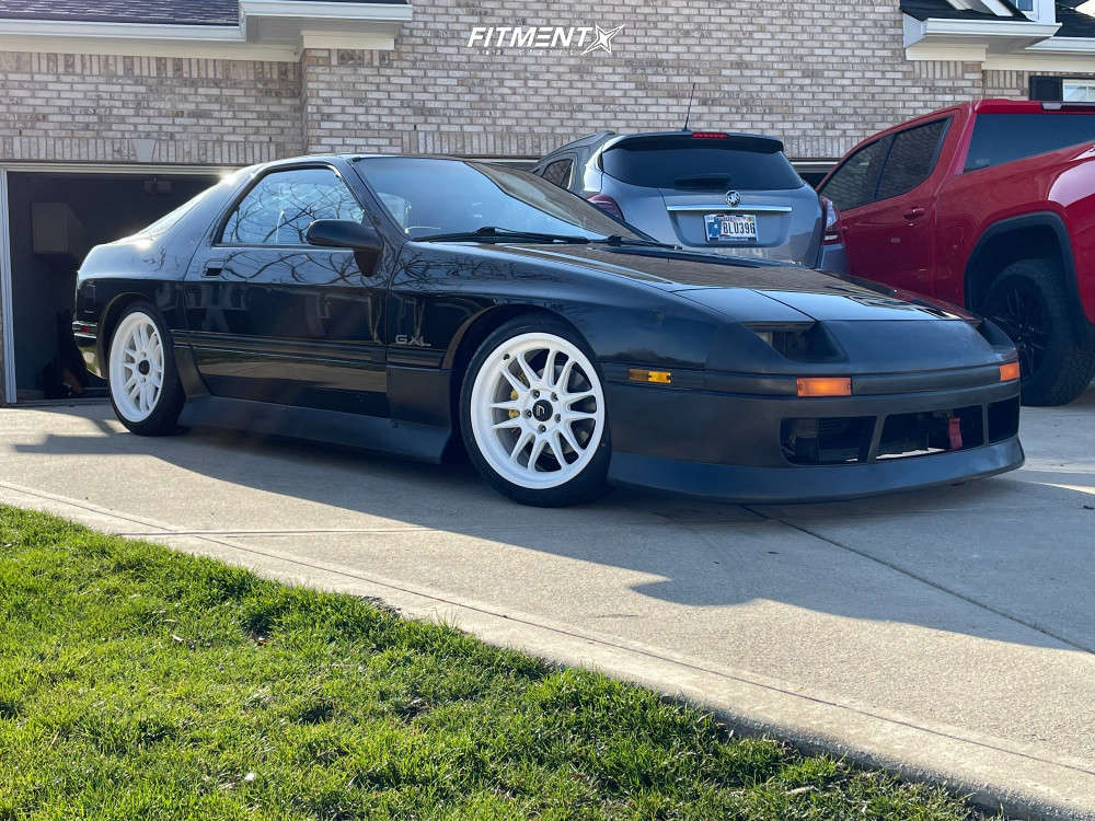 1988 Mazda RX-7 GXL with 17x8 Cosmis Racing Xt-206r and Forceum