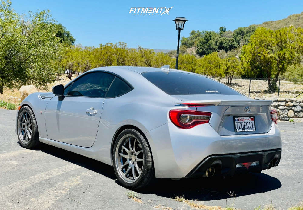 2017 Toyota 86 Base with 18x8.5 Aodhan Ds02 and Toyo Tires 255x35