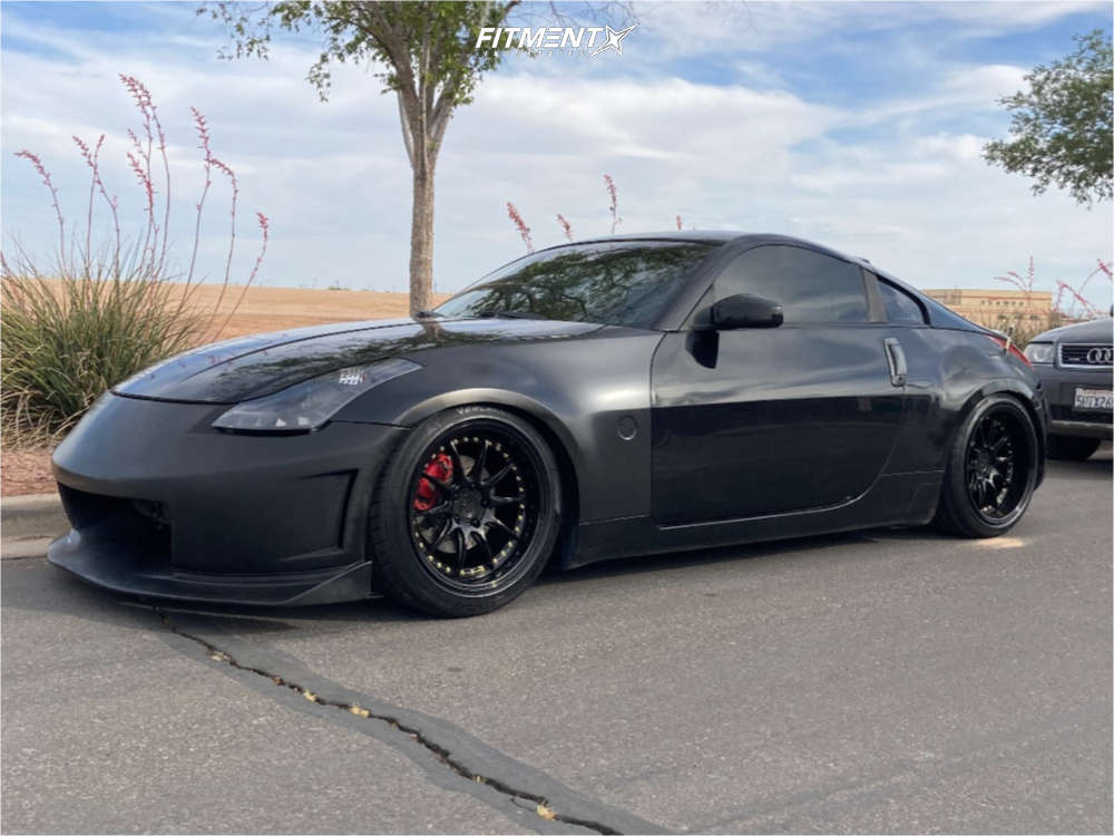 2003 Nissan 350Z Enthusiast with 18x9.5 Aodhan Ds07 and Nankang