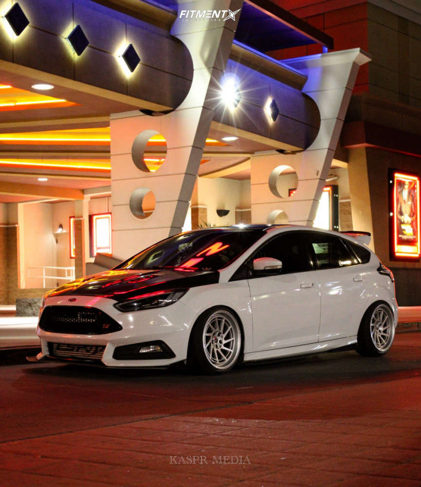 2016 Ford Focus ST with 18x9.5 Heritage Hokkaido-dir-c and Delinte ...