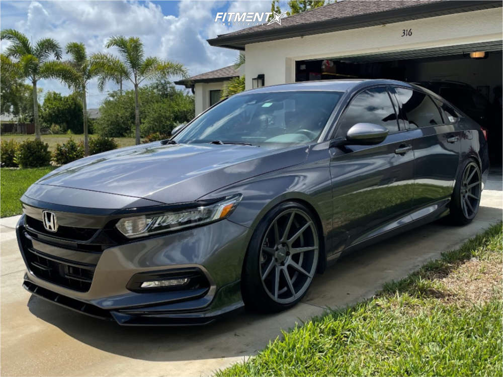 2018 Honda Accord Sport with 20x10.5 Velgen Vmb9 and Toyo Tires 255x35 on  Coilovers | 1740143 | Fitment Industries