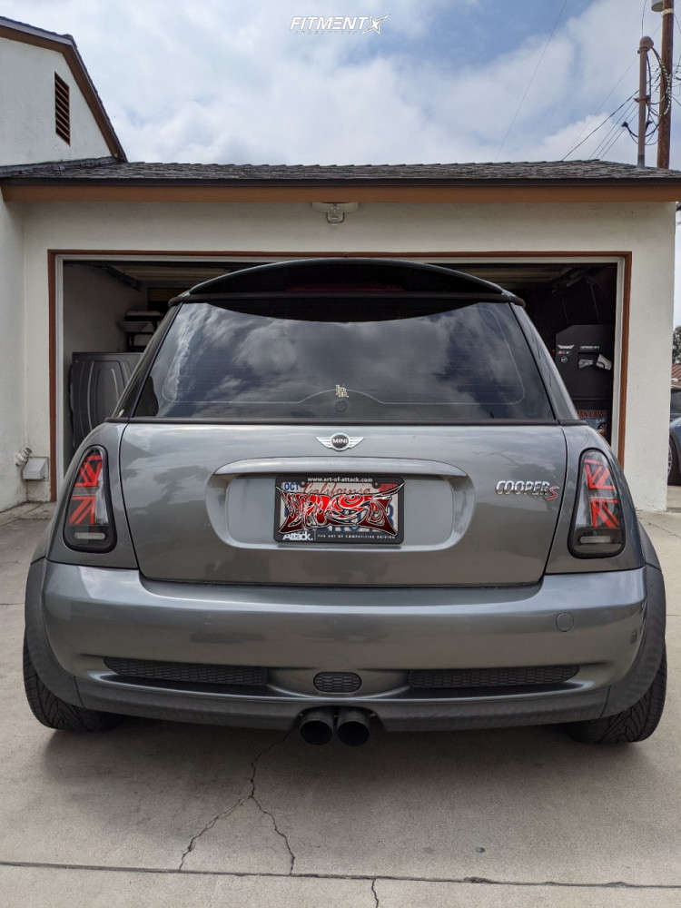 Japan Racing Mini 2005 Mini Cooper S with 17x8 Japan Racing Jr23 and Pirelli 215x45 on ...