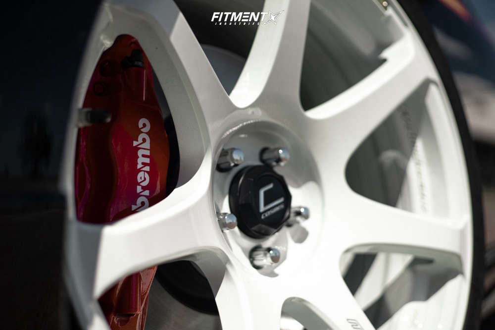 2019 Toyota 86 TRD Special Edition with 18x9 Cosmis Racing Mr7 and