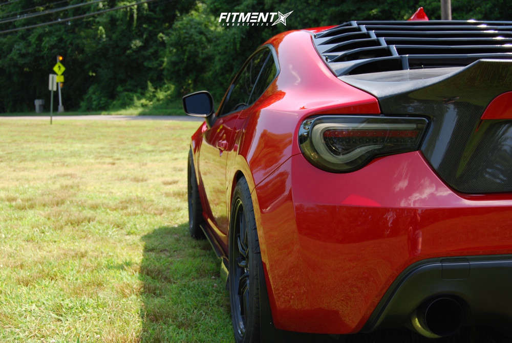 2013 Scion FR-S Base with 18x8.5 Cosmis Racing R1 and Federal 245x45 on ...