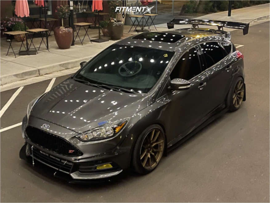 2016 Ford Focus ST with 18x9.5 Option Lab R716 and Kenda 235x45 on