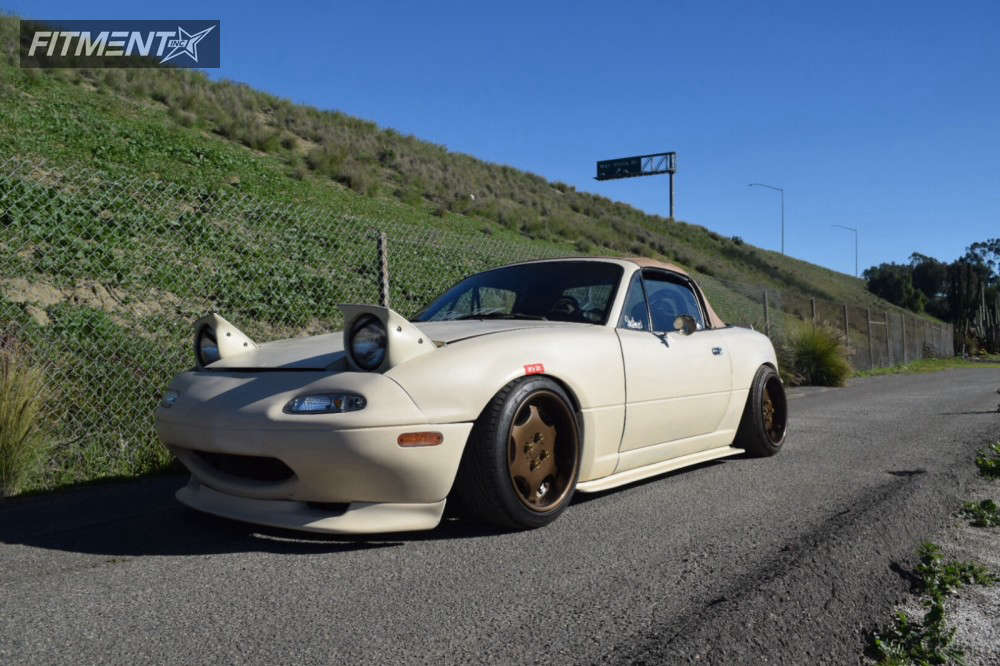 1991 Mazda MX-5 Miata Base with 15x9.5 AME Shaken LX and