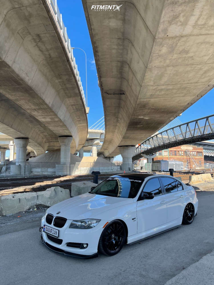 2011 BMW 328i XDrive Base with 18x8 Enkei Raijin and Michelin 225x40 on