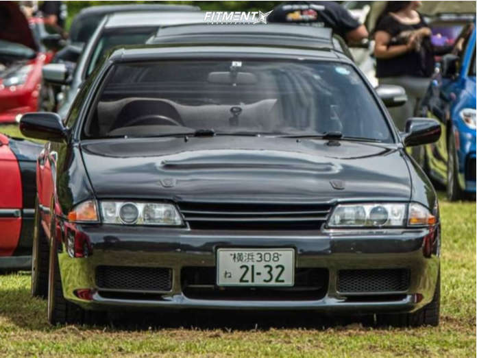 1990 Nissan Skyline GTS-T with 17x9 MST Mt01 and Falken 245x45 on