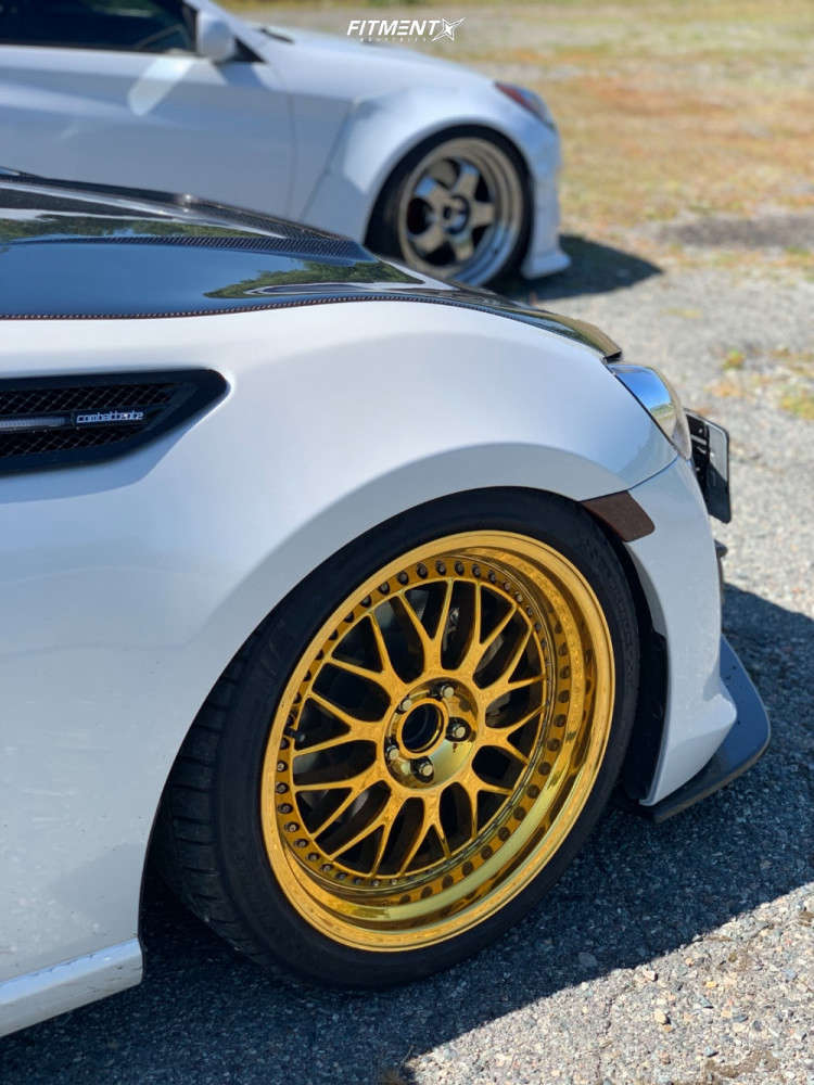 2018 Toyota 86 GT with 18x8.5 ESR Sr01 and Antares 225x40 on Coilovers ...