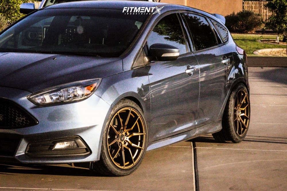 2018 Ford Focus ST with 18x9.5 Option Lab R716 and Nitto 235x40 on ...