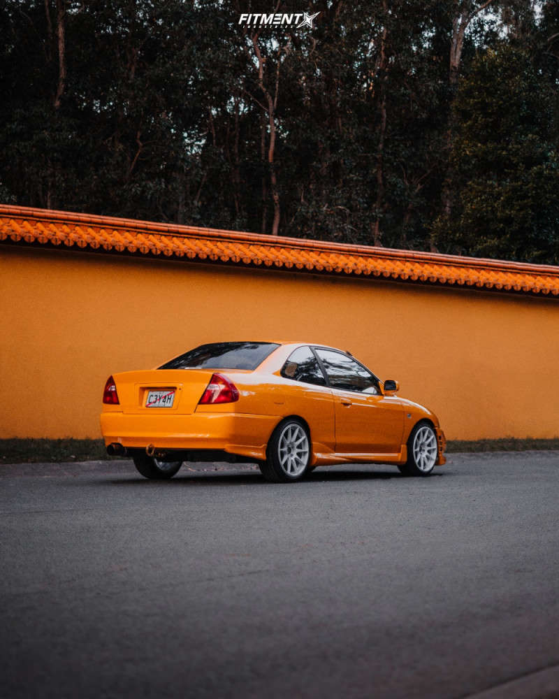 2003 Mitsubishi Lancer Evolution with 17x8.25 XXR 527 and