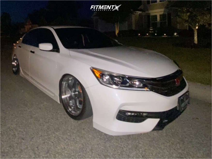 2017 Honda Accord Sport Special Edition with 18x8.5 MST Mt07 and
