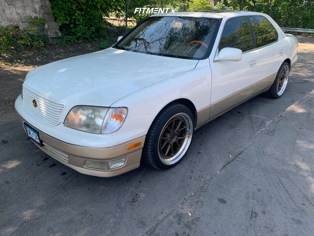 1999 Lexus LS400 Base with 18x8.5 Aodhan Ds08 and Toyo Tires