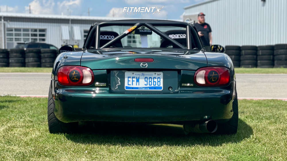 Jnc014 2000 Mazda Miata Base with 15x8 JNC Jnc014 and Federal 225x45 on ...