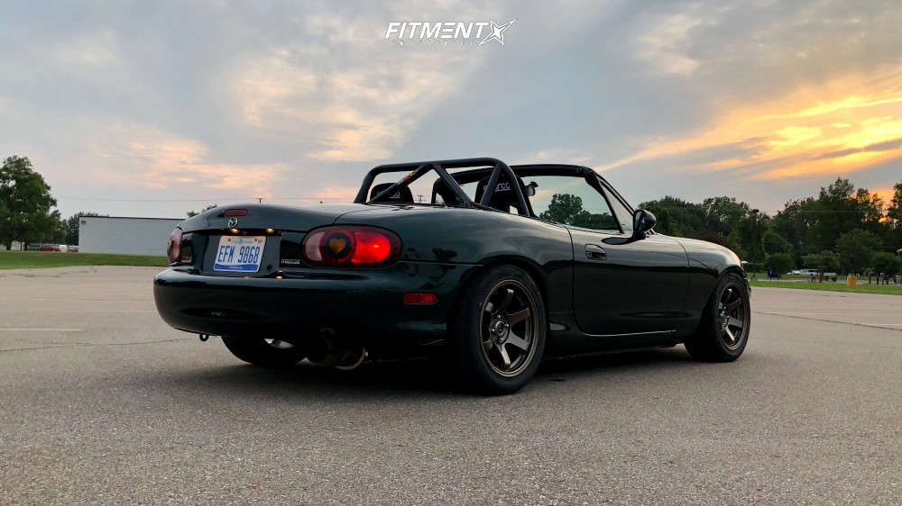 Jnc014 2000 Mazda Miata Base with 15x8 JNC Jnc014 and Federal 225x45 on ...