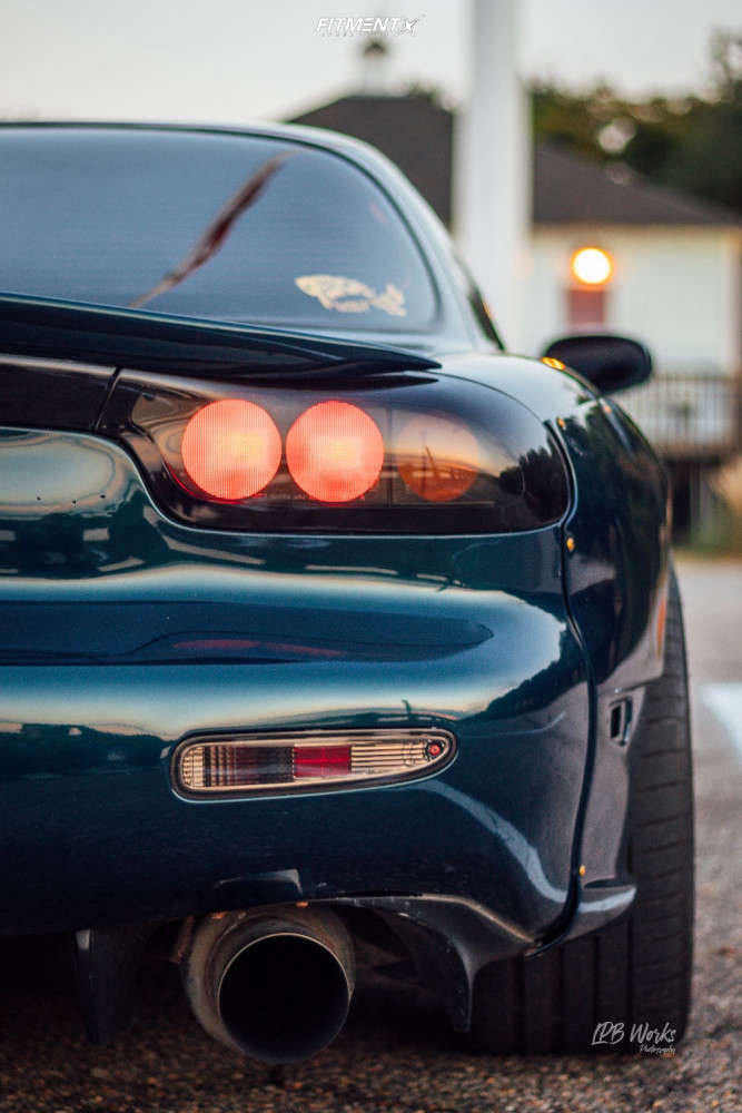 1993 Mazda RX-7 R1 with 18x9 Work D9r and Michelin 225x40 on Coilovers ...