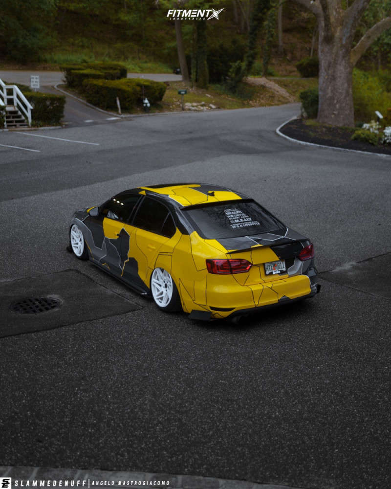 2014 Volkswagen Jetta GLI with 18x9.5 Regen5 R31 and Achilles 215x40 on ...