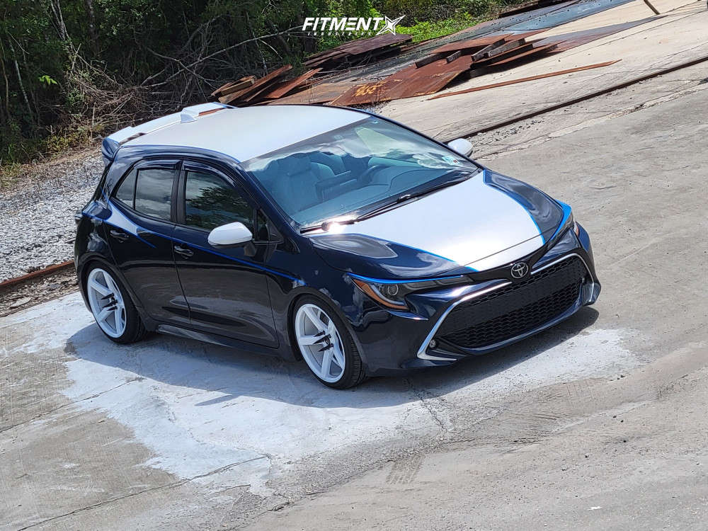 2019 Toyota Corolla XSE with 18x9 JNC Jnc026 and Hankook 225x40 on
