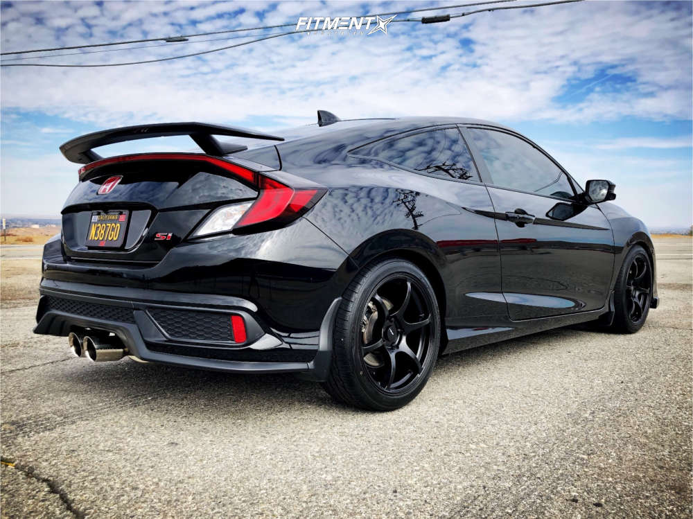 2018 Honda Civic Si with 18x8.5 AVID1 AV26 and Toyo Tires 235x40