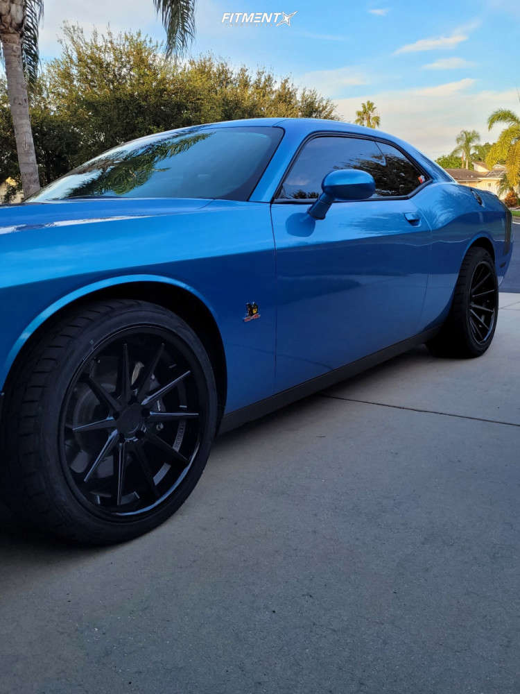2016 Dodge Challenger R/T with 20x10 Ferrada FR4 and Nitto 255x35 on ...