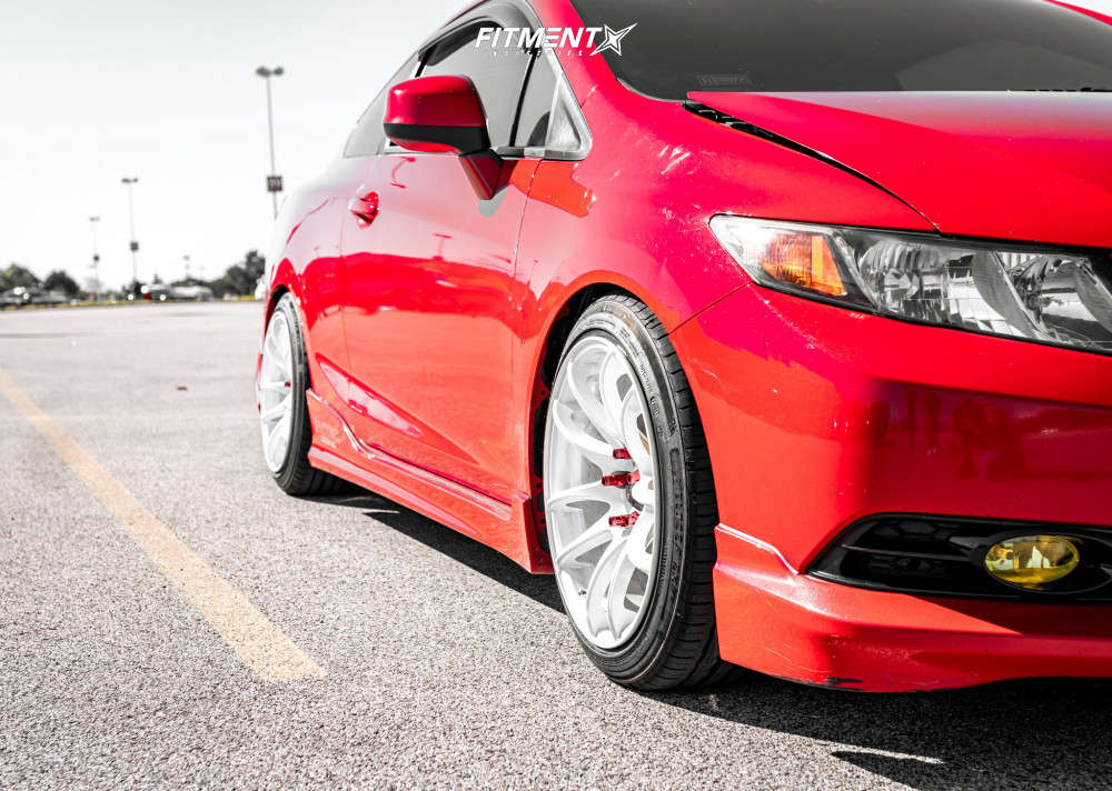 2012 Honda Civic Si with 17x9 Vors Tr4 and Velozza 215x45 on