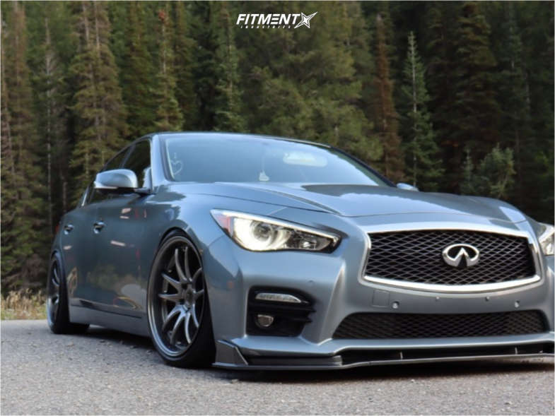 2015 INFINITI Q50 Base with 19x9.5 Aodhan Ds02 and Toyo Tires