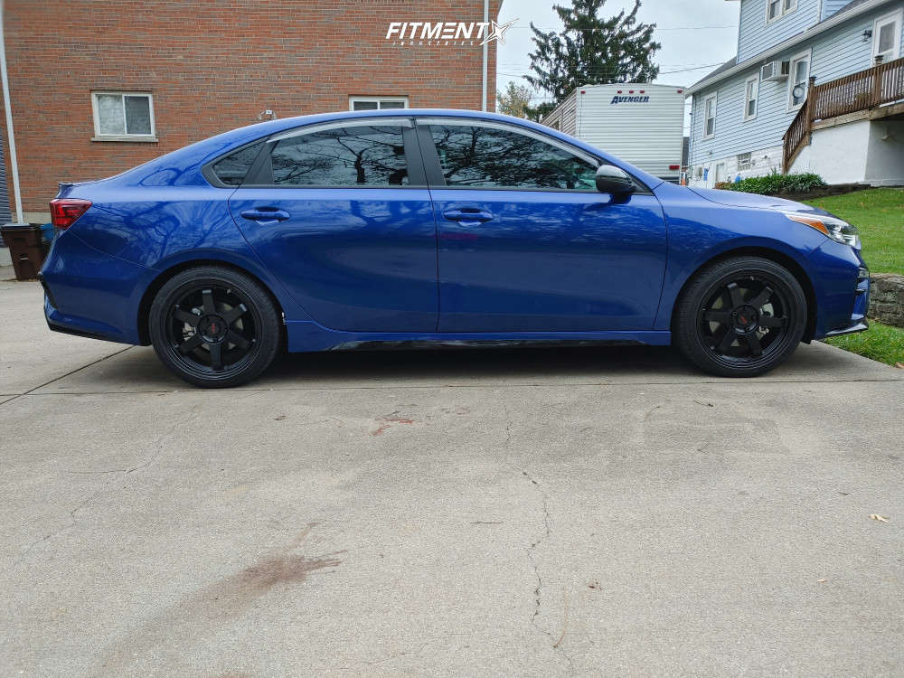 2021 Kia Forte GT with 18x8 ADV.1 Av06 and Kumho 225x40 on Stock
