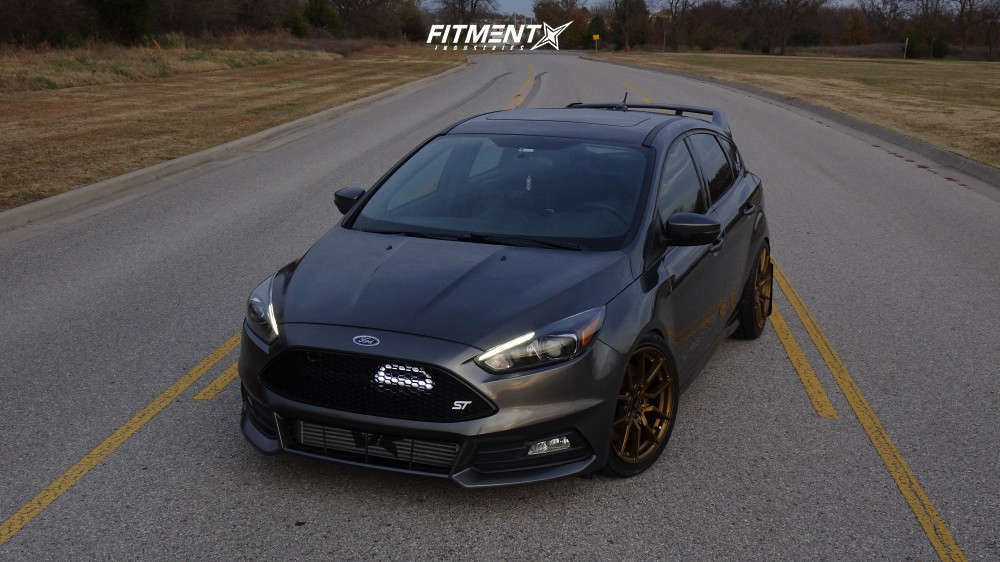 Option Lab Rims R716 Focus 2017 Ford Focus ST with 18x8.5 Option Lab R716 and Kumho 235x40 on ...