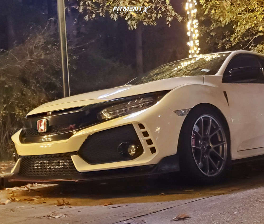 2019 Honda Civic Type R with 18x9.5 Enkei Tsv and Yokohama 265x35 on ...