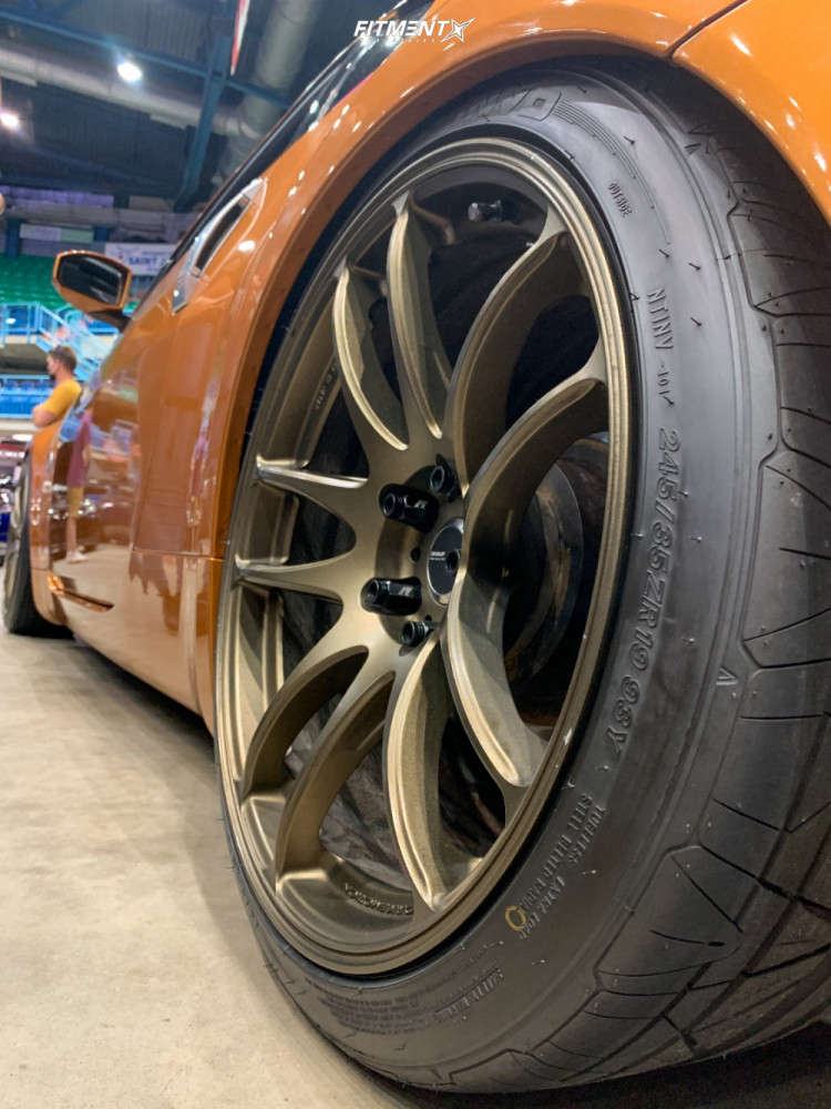 2003 Nissan 350Z Touring with 19x8.5 Work Emotion Cr Kiwami and