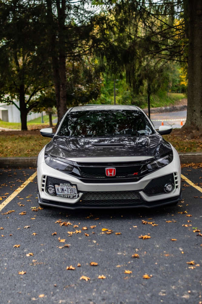 2019 Honda Civic Type R with 18x8.5 Enkei Rpf1 and Michelin 255x40 on ...