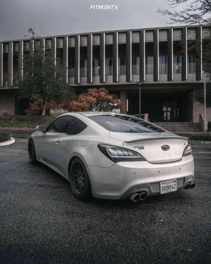 Hyundai Genesis Coupe 38 2011
