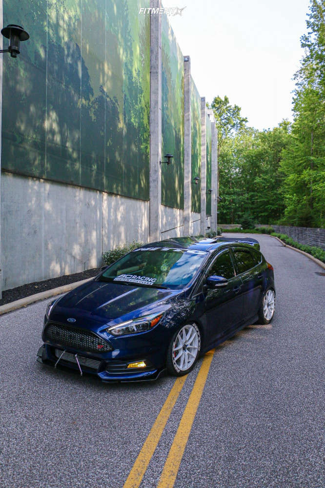 Focus St Rally Wheels 2016 Ford Focus ST with 18x8.5 OZ Racing Wheel Model and Nitto 235x40 ...