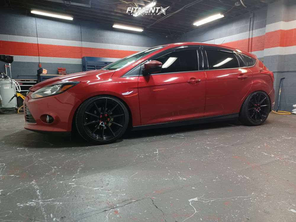 2012 Ford Focus Titanium with 18x8 XXR 567 and Michelin 235x40 on