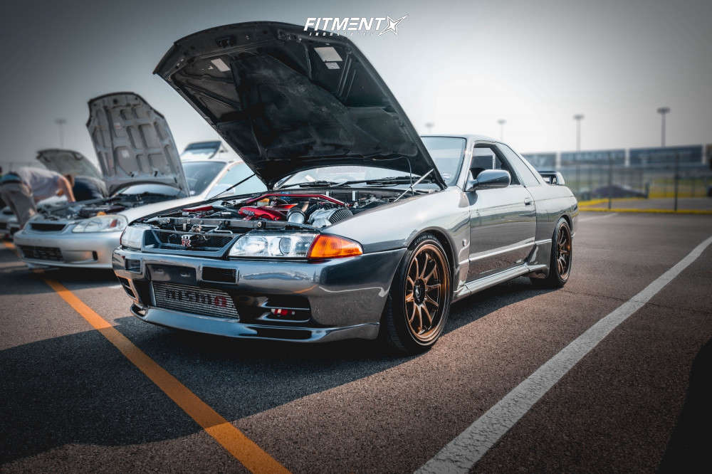 1994 Nissan Skyline GT-R with 18x9.5 Volk Ce28n and Pirelli 245x40