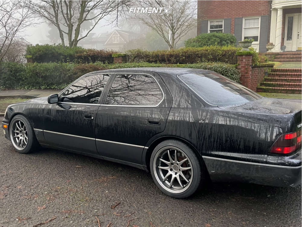 1999 Lexus LS400 Base with 18x9.5 Aodhan Ds02 and Nitto 235x40 on