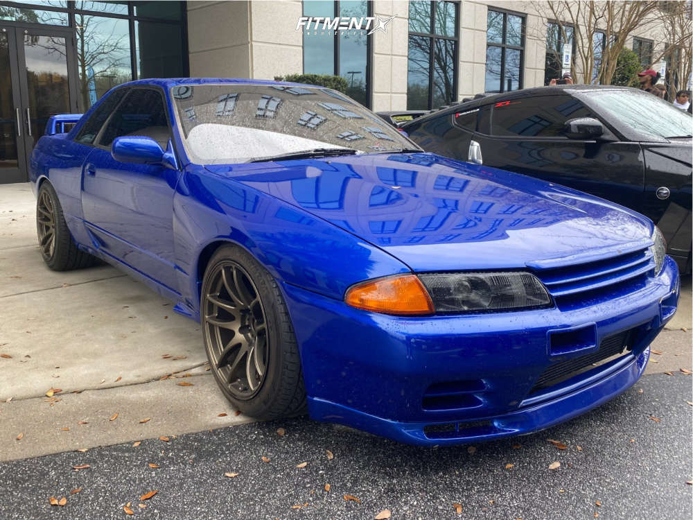 1990 Nissan Skyline GT-R with 18x9.5 Work Emotion Cr Kiwami and
