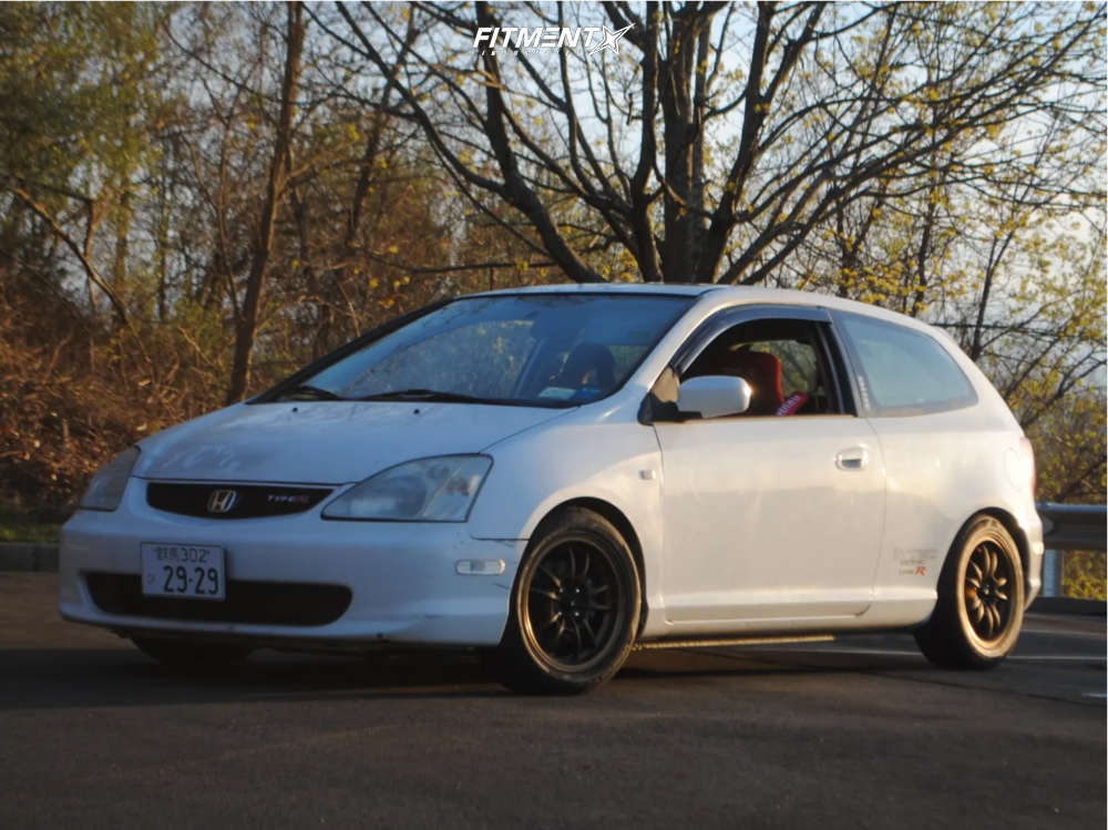 2002 Honda Civic Si with 15x7 Mugen Mf10 and Hankook 195x55 on