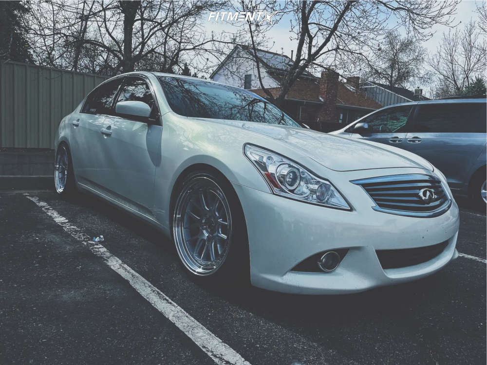2012 INFINITI G37 X with 19x9.5 Aodhan Ds06 and Vercelli 235x40 on