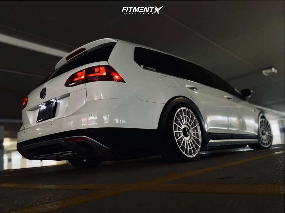 2017 Volkswagen Golf Alltrack Highline with 18x8.5 Rotiform Lasr and