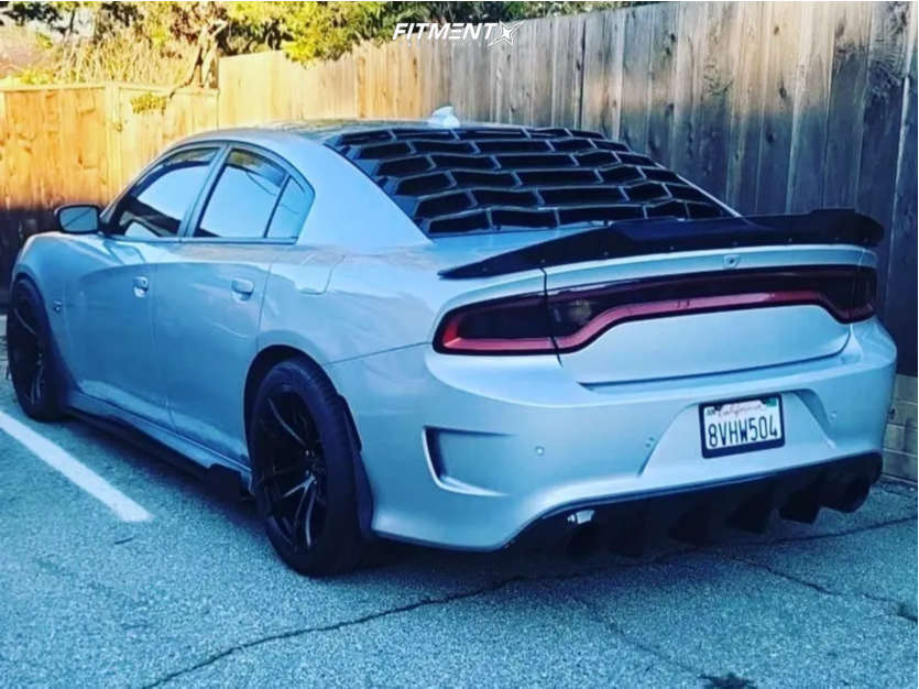 2019 Dodge Charger Scat Pack with 20x9.5 MRR M392 and General 275x40 on