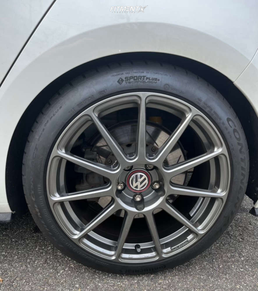 2019 Volkswagen Golf R Base with 18x8.5 Neuspeed Rse11r and Continental ...