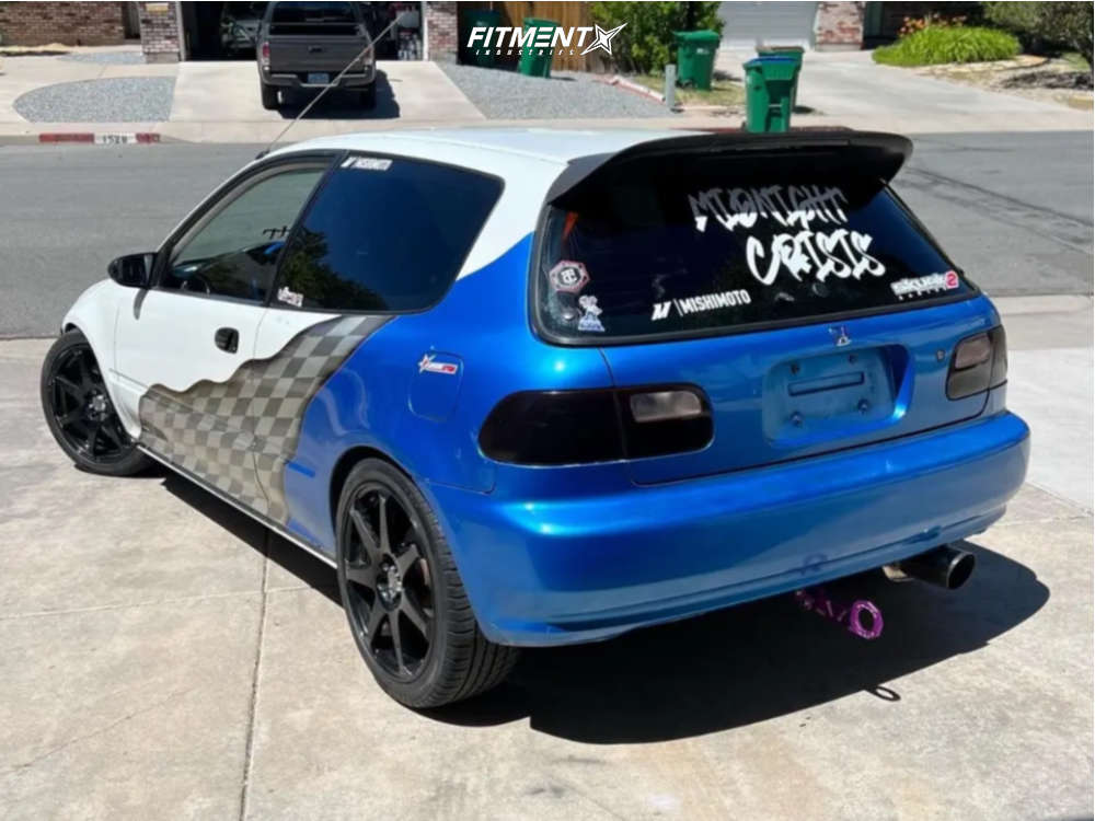 1995 Honda Civic EX with 17x7.5 Konig Runlite and Toyo Tires