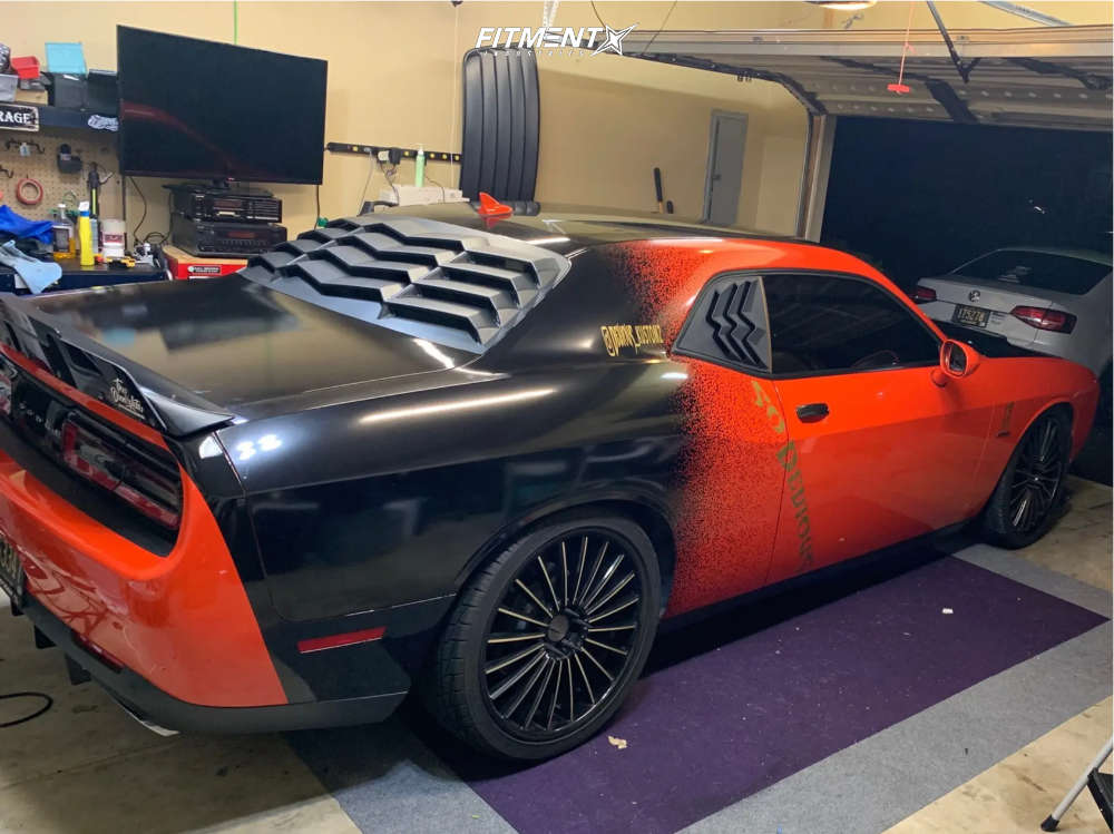 2018 Dodge Challenger R/T with 22x8.5 Kronik Kush and Nankang 265x35 on ...