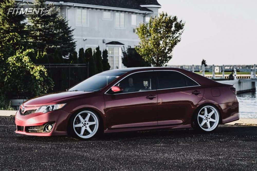 2013 Toyota Camry SE with 19x9.5 ESR Sr07 and Nankang 225x25 on ...