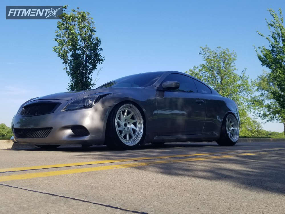 2008 INFINITI G37 Journey with 19x9.5 Zedd Slt and Pirelli