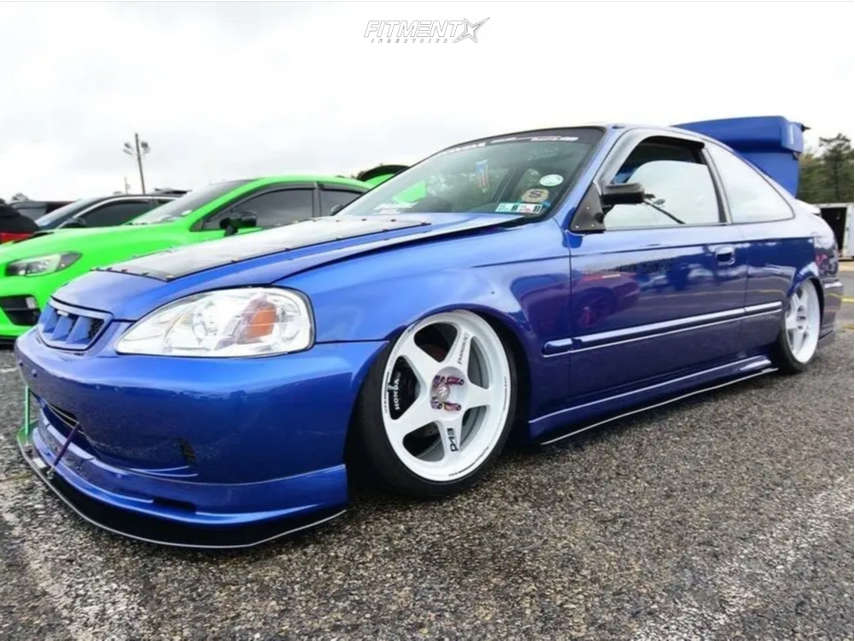 2000 Honda Civic Si with 17x8 Desmond Regamaster and Toyo Tires 205x40