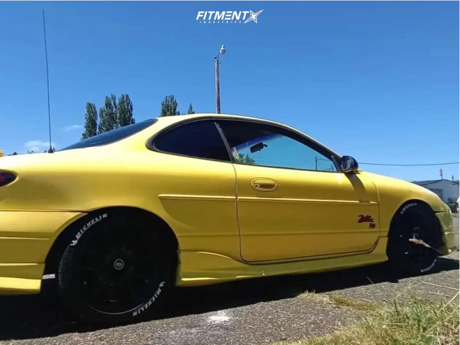 2000 Ford Zx2 SR with 17x7.5 Enkei PF01 and Michelin 215x45 on